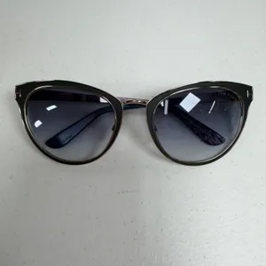 Tom Ford 56mm Sunglasses Nina TF373 Black Gold Cat Eye Gradient Italy Luxury thumbnail 2