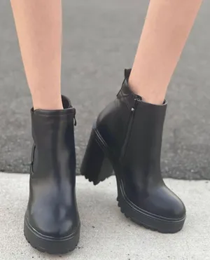Refresh Chunky Lug Sole Slip On Bootie thumbnail 3