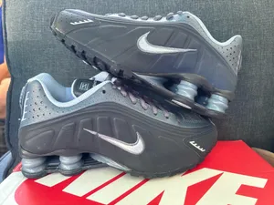 Nike Shox 5 youth women’s 6.5 thumbnail 1