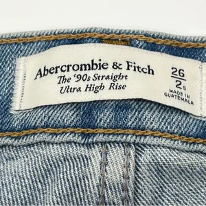 Abercrombie & Fitch Women’s Blue The 90s Straight Ultra High Rise Light Jeans-26 thumbnail 11