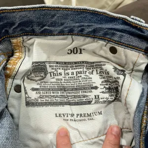 Levi's Premium 501 Cut‎ Off Denim Shorts Size 28 thumbnail 11