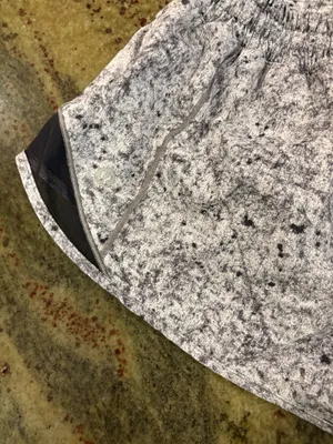 Lululemon Shorts thumbnail 3