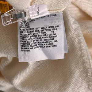 Uniqlo Wool Turtleneck Sweater Yellow‎ Large thumbnail 12