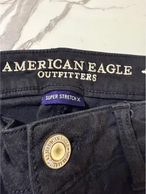 American Eagle Women’s Jegging Jeans Size 8 Reg Black Super Stretch Distressed thumbnail 4