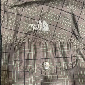 The North Face Women’s Windbreaker thumbnail 3