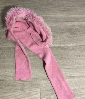Hat scarf thumbnail 2