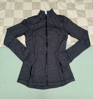 Lululemon Define Jacket
Heathered Herringbone Heathered Black Black size 6 thumbnail 1