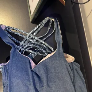 Lululemon Blue Cross‑Back Workout Tank Built‑In Bra — Medium Fit 4/6 thumbnail 5