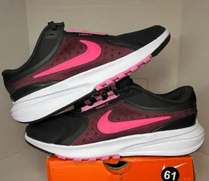 Nike Star Runner 8.5W/7Y  thumbnail 1