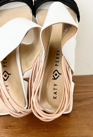 heel sandals thumbnail 13