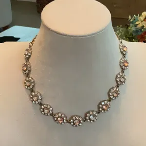 Source Unknown Elegant Gold and Pink Floral Necklace thumbnail 1