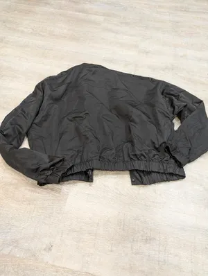EUC Victoria's Secret Black Cropped Windbreaker Size XS thumbnail 2