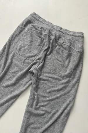 alo yoga sweatpants  thumbnail 3