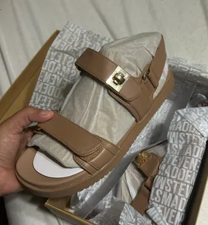 Steve Madden Sandals thumbnail 1