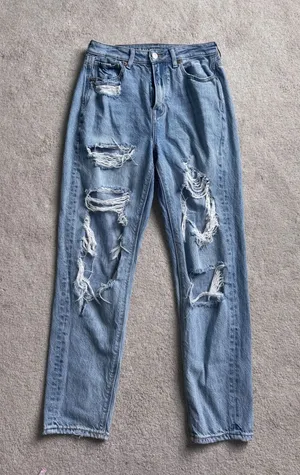 American Eagle Mom Jeans Ripped thumbnail 1