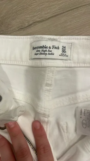 Abercrombie Skinny Jeans thumbnail 4
