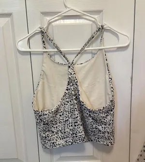 Old Navy Active Tank thumbnail 3