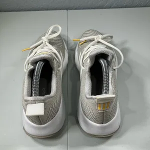 Adidas Asweego women's Grey White Knit Sneakers Size 6.5 thumbnail 5