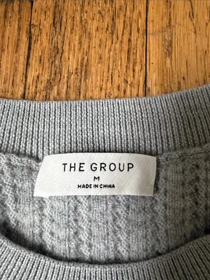 Aritzia 100 percent wool Light Gray Cable Knit Crewneck Sweater size M EUC thumbnail 2
