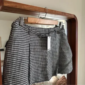 NEW Reformation Rory Linen Mini Skirt in Remy Check Black and White Women's 4 thumbnail 4