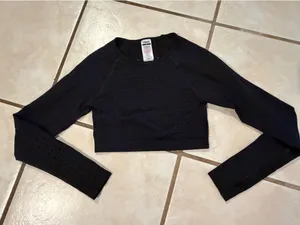 Gymshark Top Long Sleeve Crop thumbnail 1