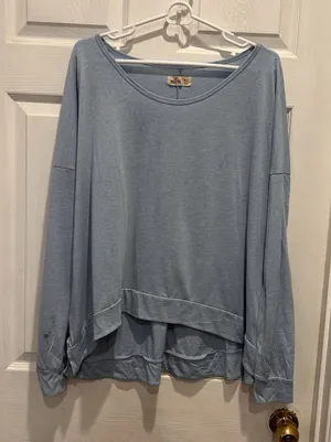 Hollister Long Sleeve Top High Low Dolman Sleeve ‎ Light Blue M/L Oversized Fit thumbnail 1