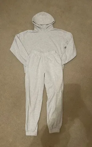 Hollister light grey sweat set thumbnail 1