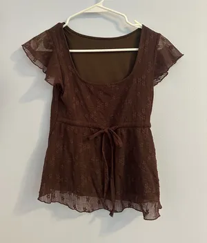 Boutique Top thumbnail 1
