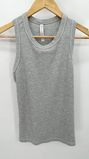 Fabletics Top‎ Women SMALL Light Grey Heather Tinsley Waffle Sleeveless Tank thumbnail 1