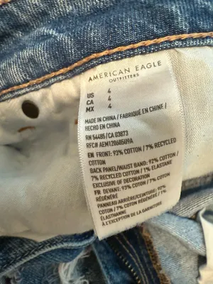 American Eagle Strigid Denim Mom Short Medium Tinted Indigo Distressed thumbnail 6