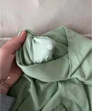 Green Lululemon Leggings Align 25" thumbnail 3