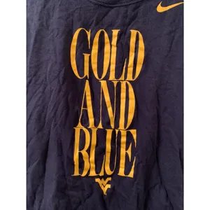 University Of West Virginia Mountaineers Women's T-Shirt Nike Size S Blue Gold thumbnail 4