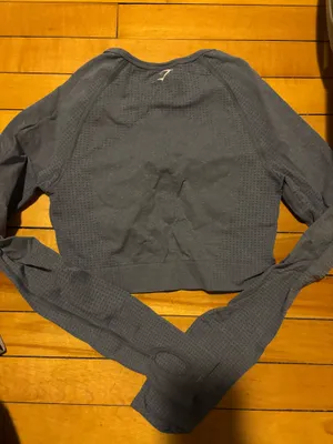 Gymshark Long Sleeve Crop Top thumbnail 2