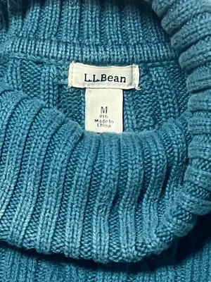 Vintage L.L. Bean cable knit pullover turtleneck sweater Size Medium Blue thumbnail 3