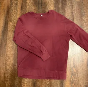 Lululemon Crewneck thumbnail 1