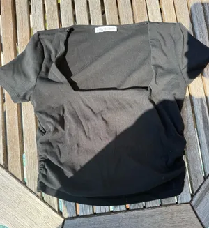 Zara Black Short-Sleeve Square Neck Crop Top thumbnail 1