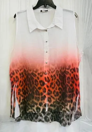 Deb Ombre Leopard Print Sleeveless Button Down Blouse Size 2X White thumbnail 1