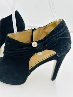 Nine West Evenly Black Suede 4" Heel Open Toe Silver Ball Details Sz 6.5M thumbnail 6