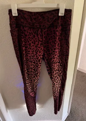Victorias Secret Leopard Print Leggings Large High Waist Full Length thumbnail 1