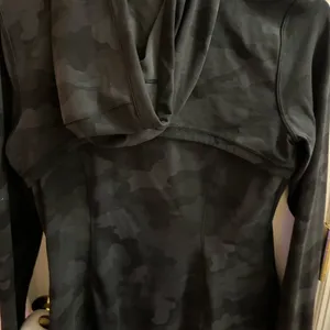 Lululemon Hooded Define Jacket *Nulu thumbnail 3