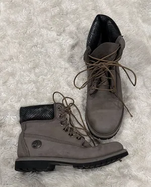 Timberland Waterproof Boots Gray Nubuck with Black‎ Snakeskin-print Woman’s Sz 7 thumbnail 1