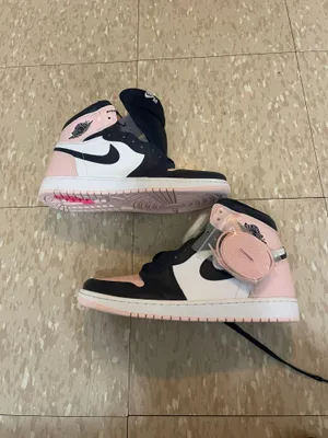 Nike Wmns Air Jordan 1 Retro High OG SE 'Bubble Gum' - Size 11 brand new will come in a replacement box thumbnail 1