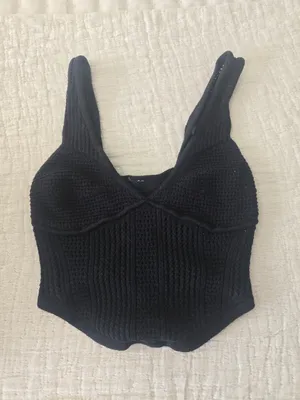 ALO Yoga Knit Cropped Tank – Black thumbnail 1