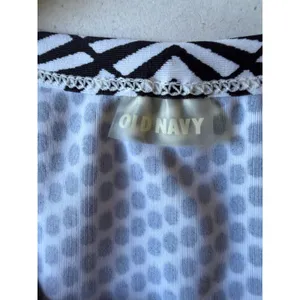 Old Navy Black White Print Rash Guard Swim Top UPF Short Sleeve Small thumbnail 6