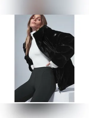 NWT Alo Yoga Knockout Faux Fur Hooded Oversized Jacket Black Size Small thumbnail 3