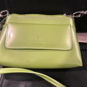 Beijo Vibrant Green Crossbody Bag thumbnail 3