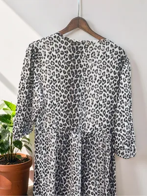 Zara Leopard Print Tiered Midi Dress Women’s Size M thumbnail 11