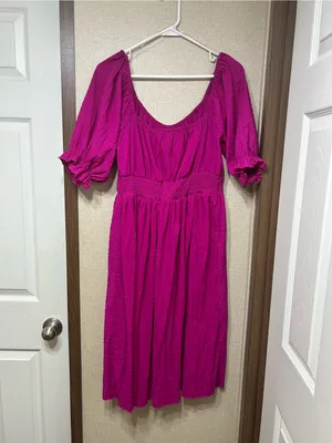 Fuchsia Puff-Sleeve Midi Dress with Scoop Neck thumbnail 2