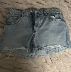 Garage Shorts High-Waisted thumbnail 1