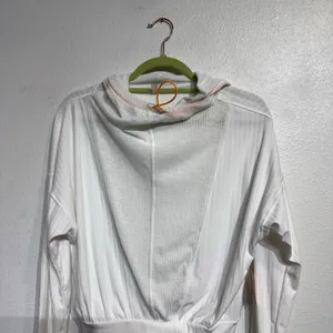Free People Movement White Ribbed Hoodie Pullover Cropped Top Sz S NWT thumbnail 3